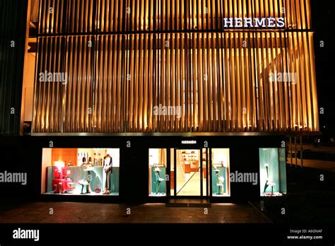 hermes cheaper hong kong singapore|hermes singapore stores.